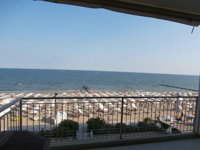 Cond. ISOLABELLA  Jesolo Fronte  Mare